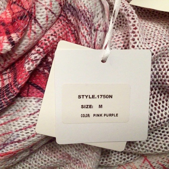 NWT Luisa Ricci  Italian knit top/Blouse sz Medium - Picture 2 of 5